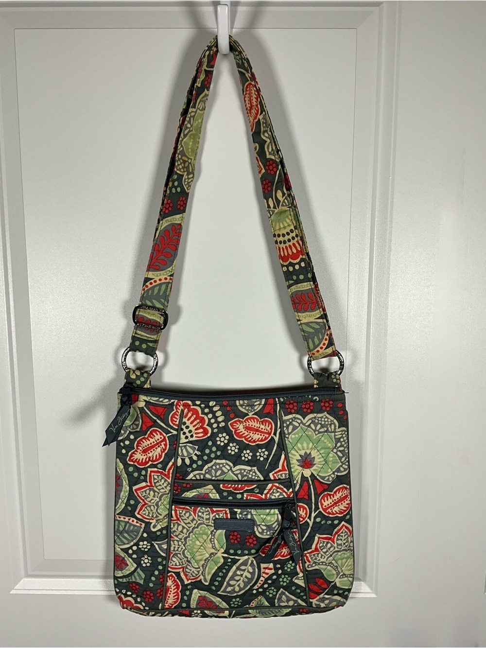 Vera Bradley Nomadic Floral Retired Quilted Crossbody Bag Adjustable Strap